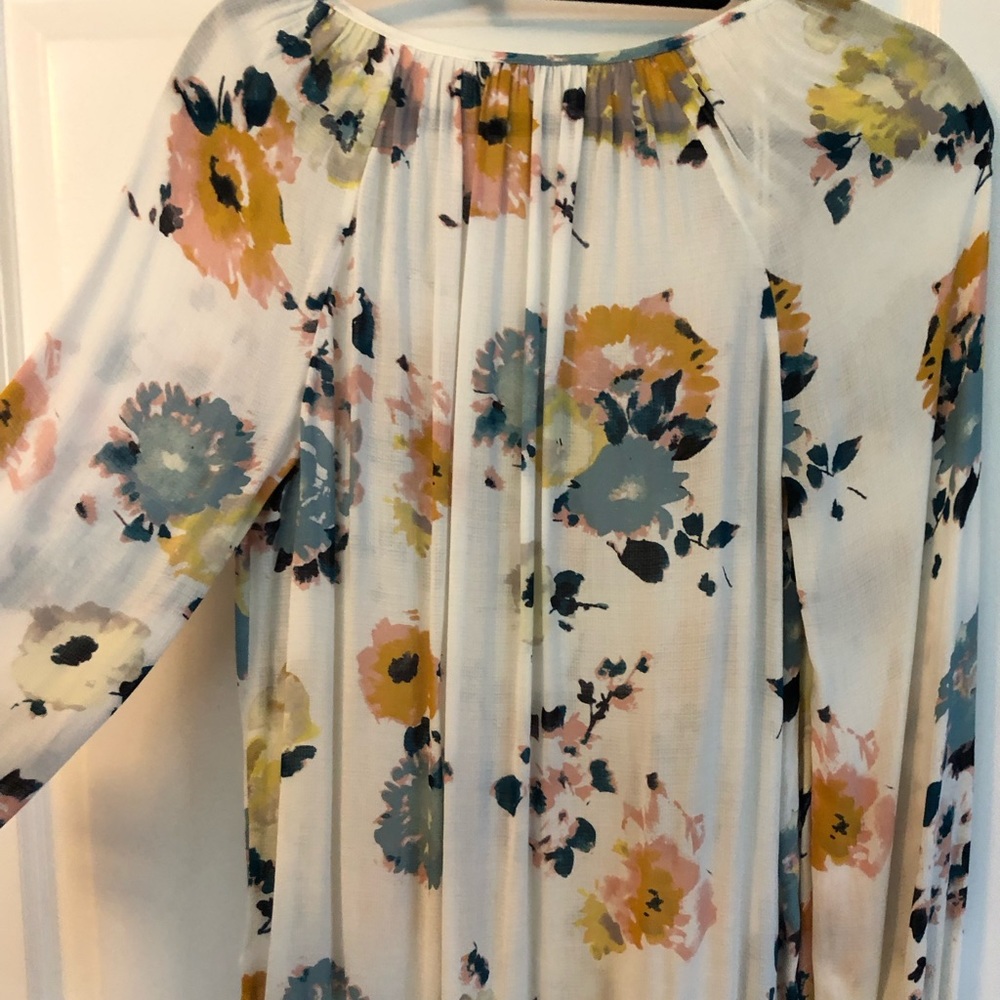 LUCKY BRAND Off White Flowy Bohemian button up blouse with a floral pattern - Picture 7 of 8